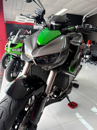 KAWASAKI Z1000 